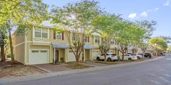 387 Twin Lakes Lane