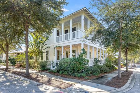 95 Greenway Park Avenue