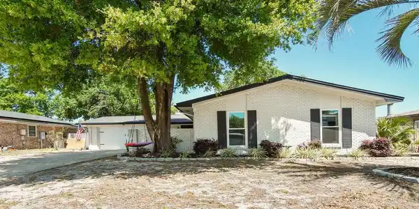 1623 Date Palm Drive