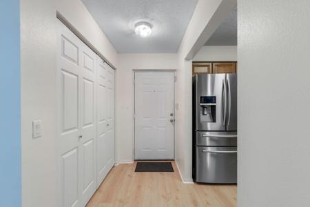 4276 Calinda Lane
