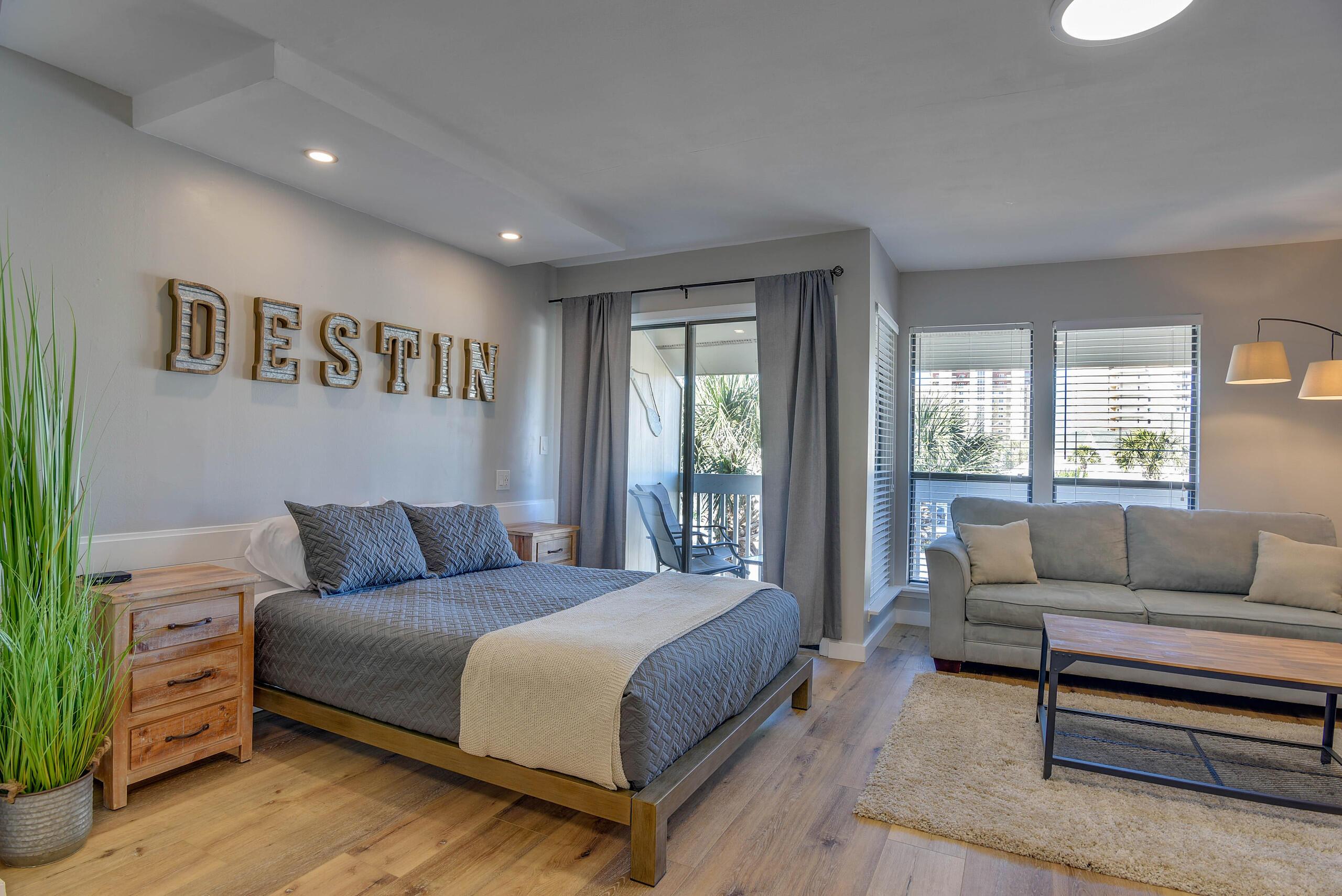 Image 1: living space