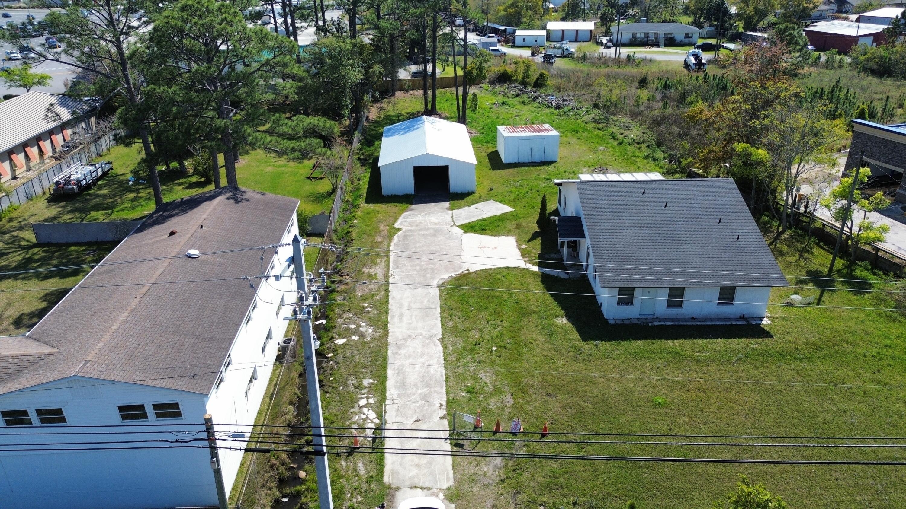 Image 4: Above Property
