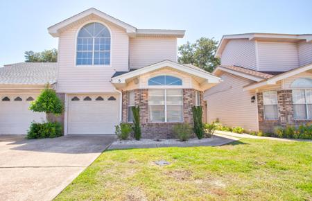 5 Falcon Ridge Lane