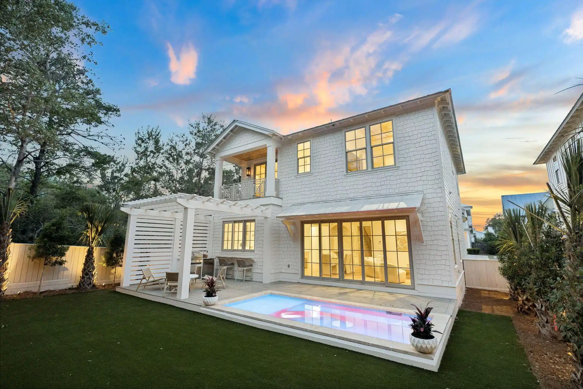 Image 1: Back of Home