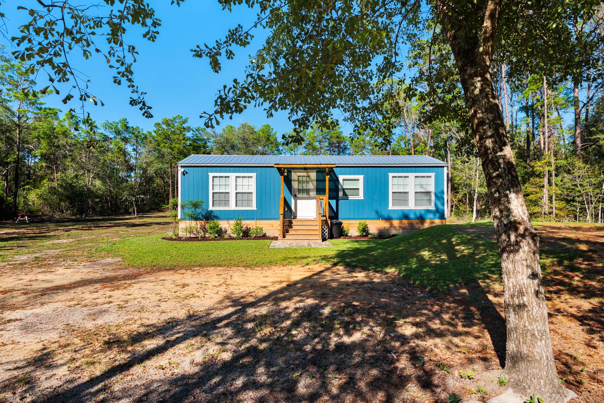 Image 1: Front of Home