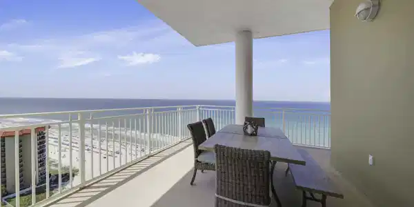 Image 2: Gorgeous Views!
