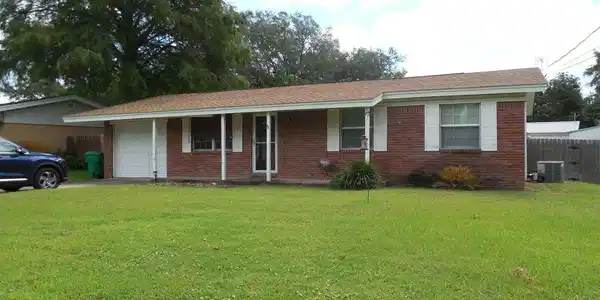 12 Handolin Lane