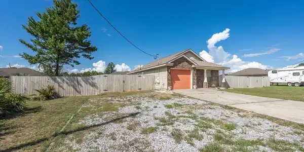 Image 2: 02-4852 Martina Way-Gulf Breeze-2