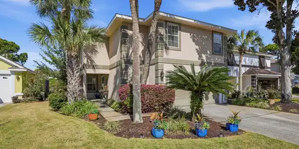 230 Talquin Cove