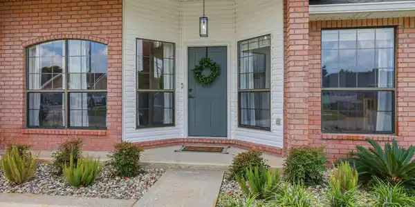 Image 2: 8869 cagle dr - awp media - 004