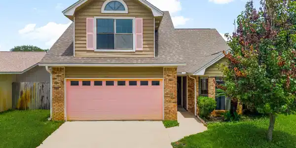 206 Woodland Park Circle