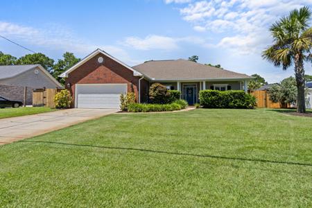 379 N Holiday Road