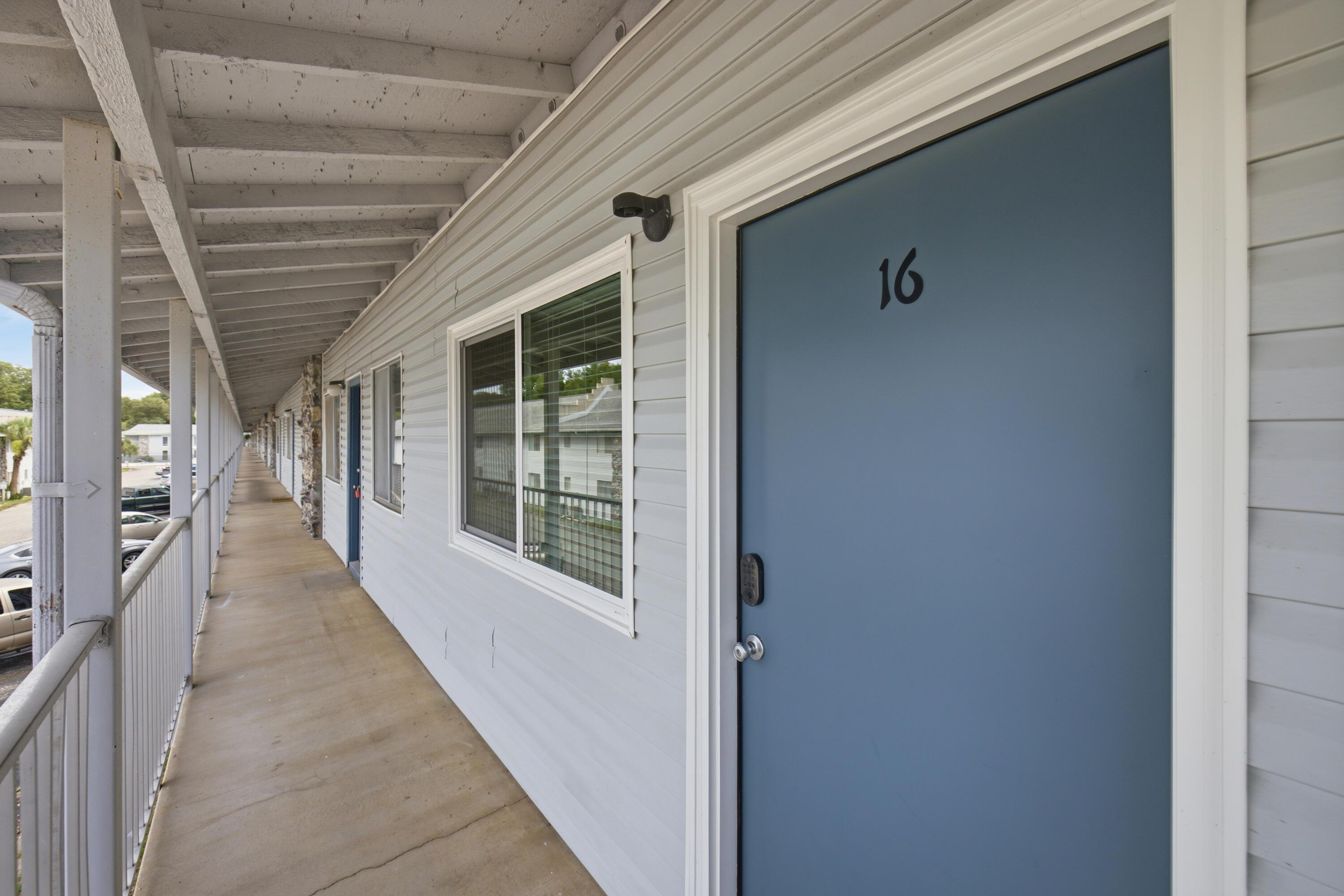 Image 3: Entry Way