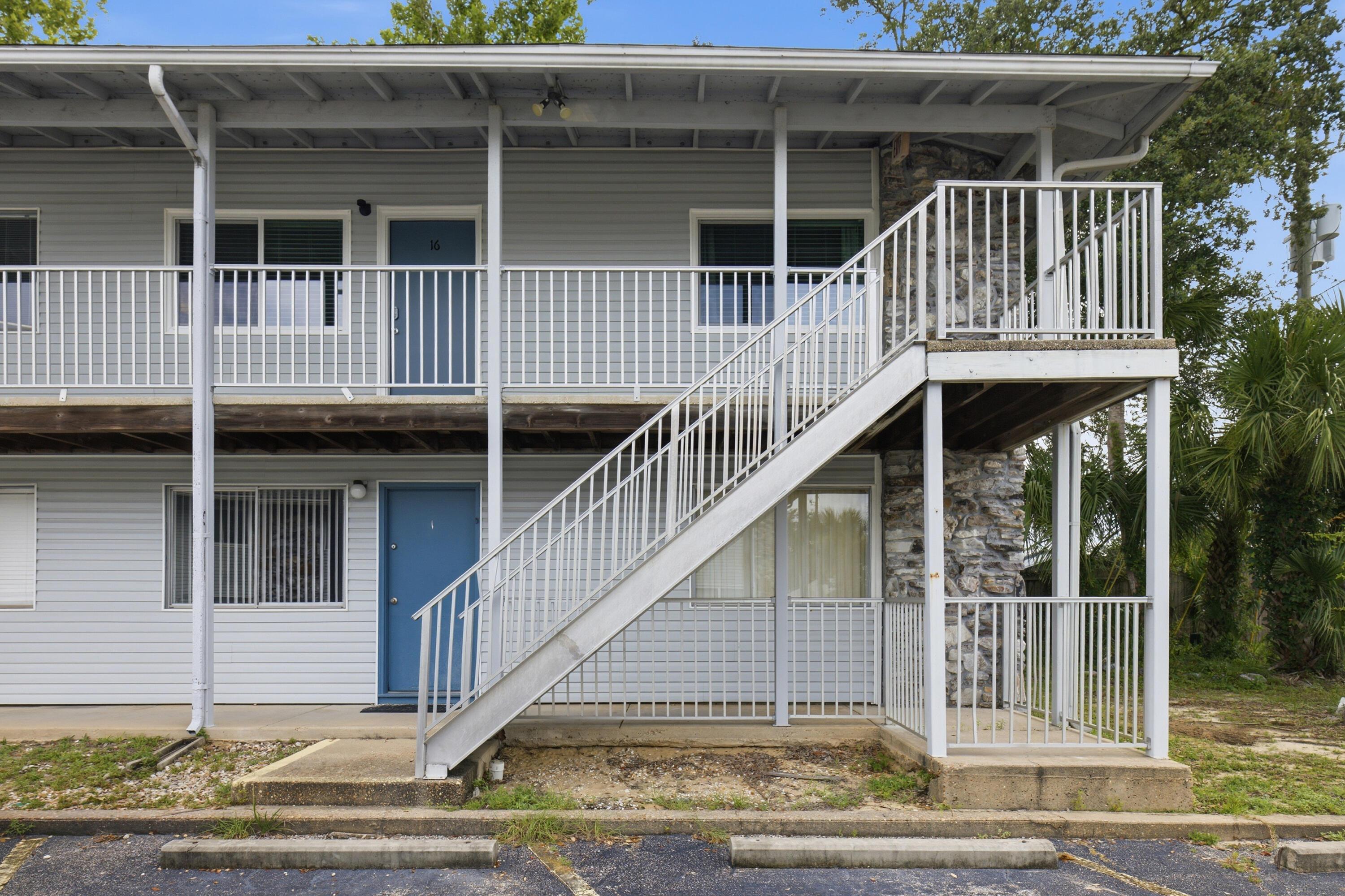 Image 4: Second Floor Unit