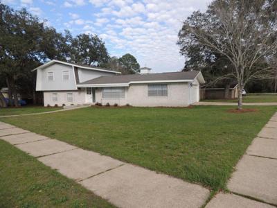 6 NE Brighton Court