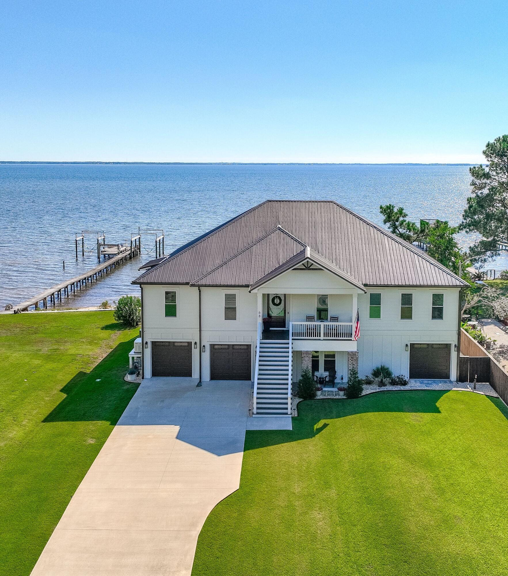 Image 2: 68 Dolphin Place