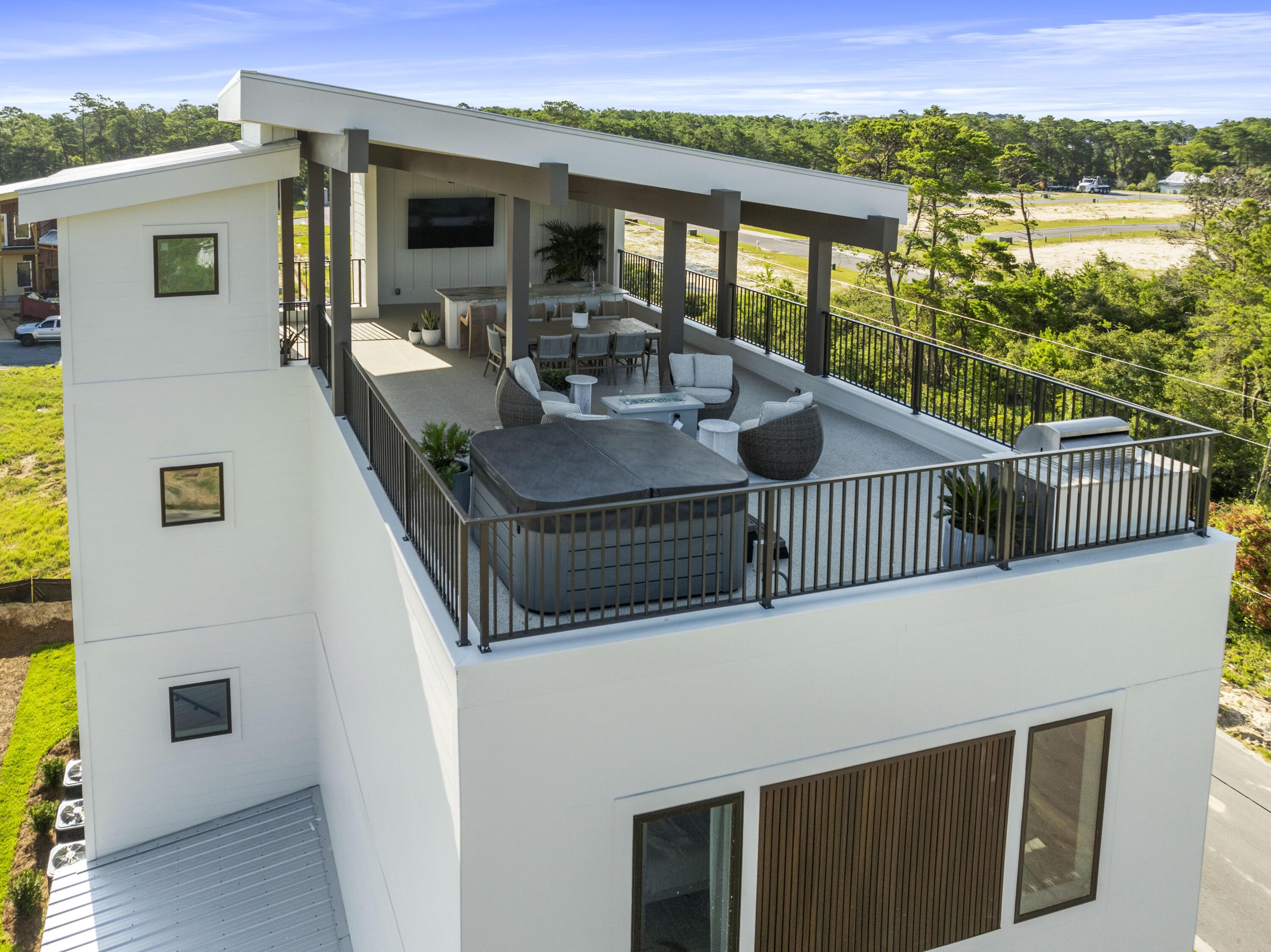Image 1: Roof Top Deck
