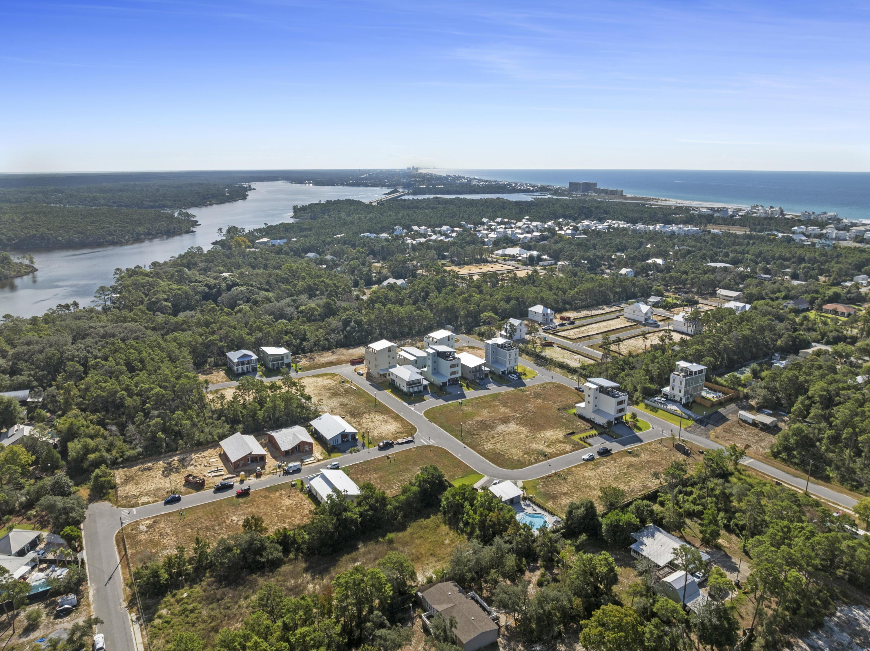 Image 4: Aerial of Community