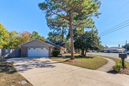 206 Seville Circle