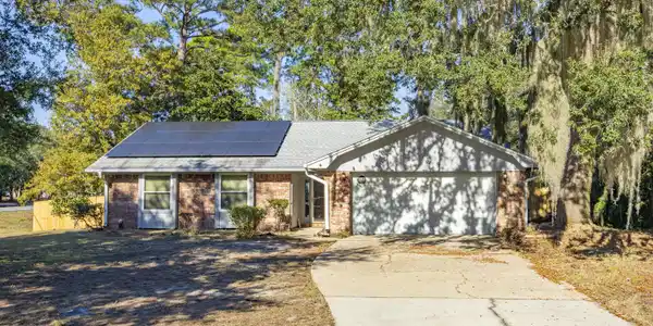1003 Darlington Oak Drive