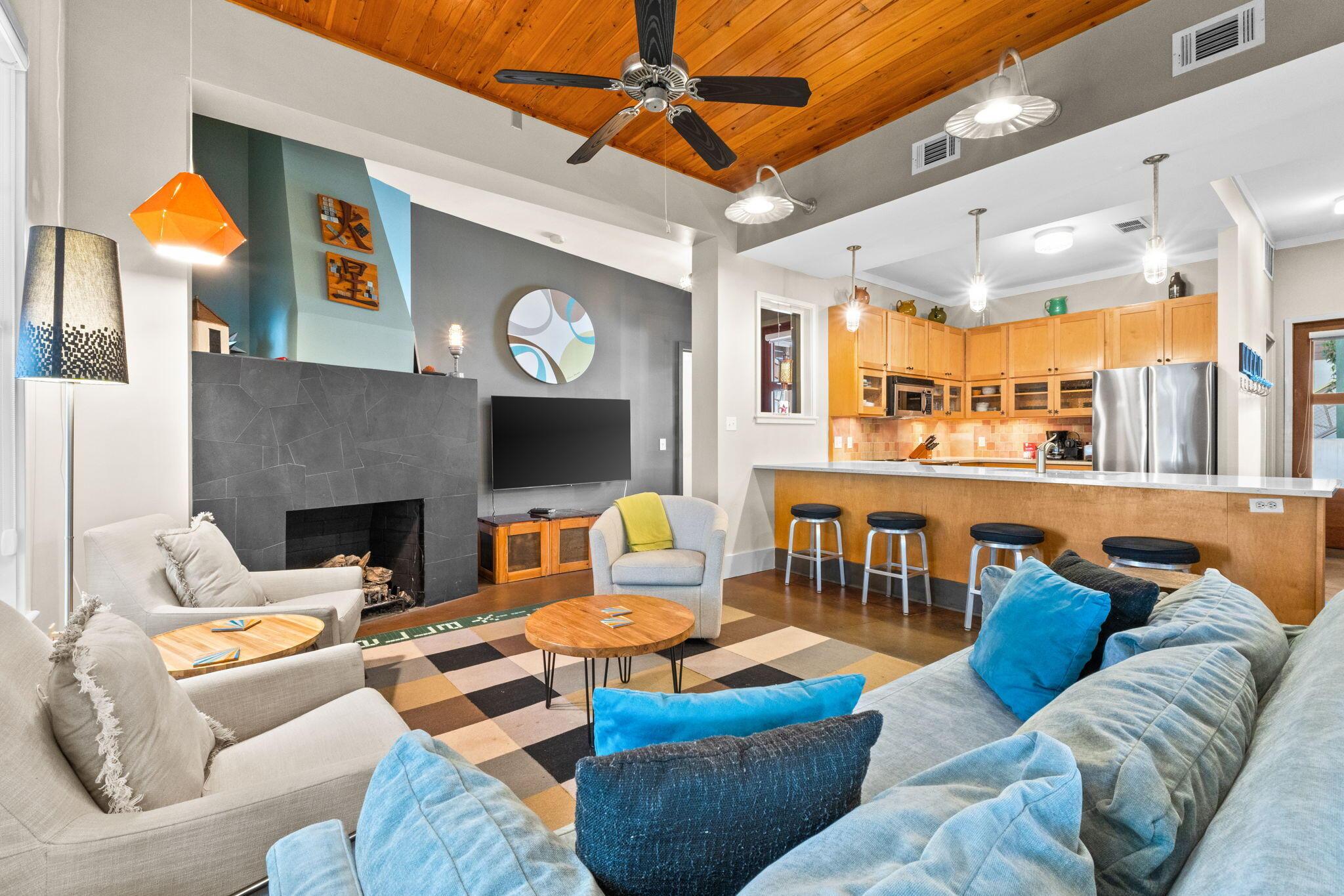 Image 3: Living room