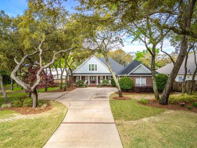 304 Lafitte Crescent