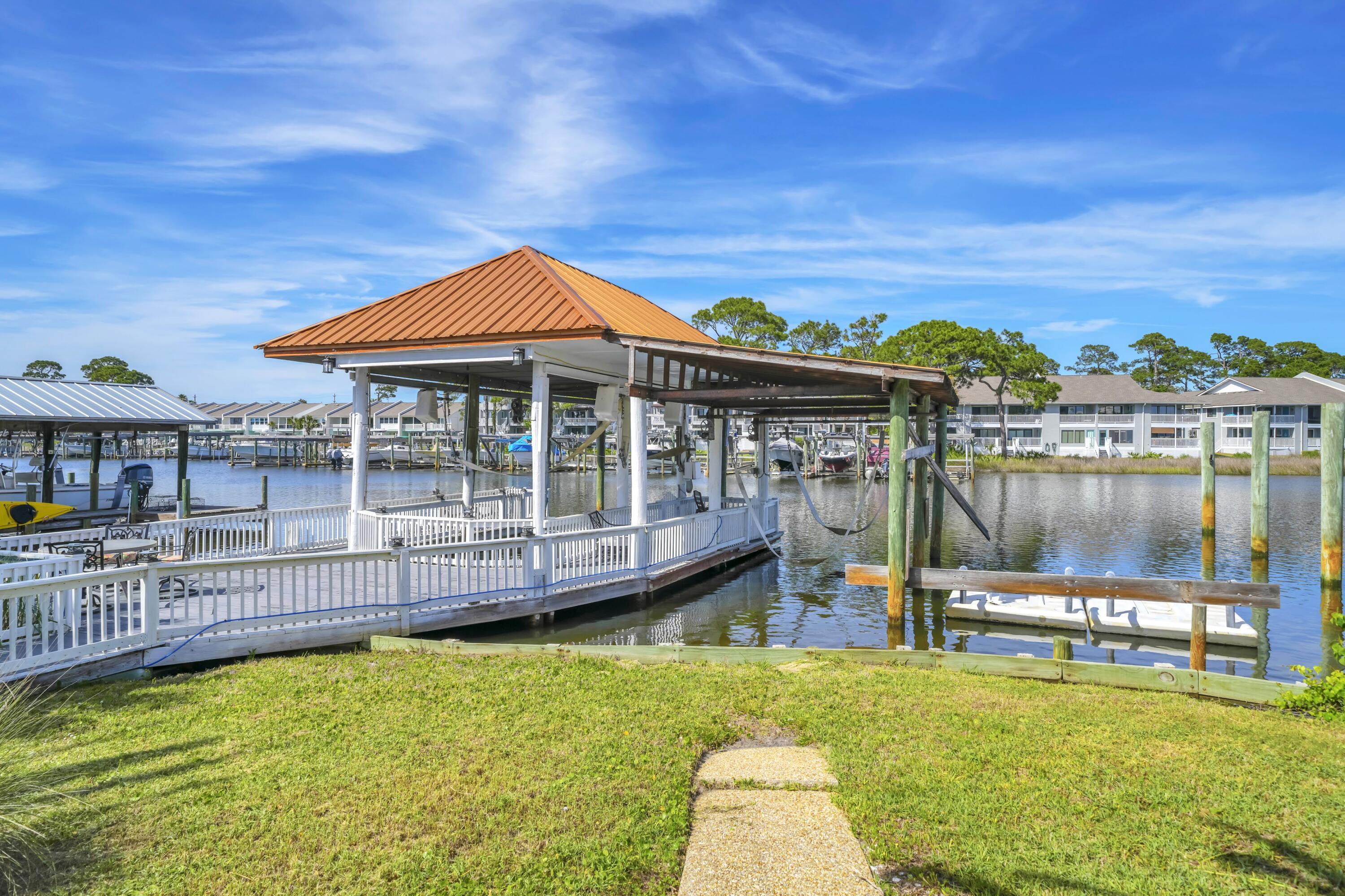 Image 3: 8120 S Lagoon Dr