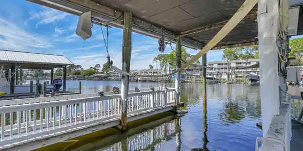 Image 4: 8120 S Lagoon Dr