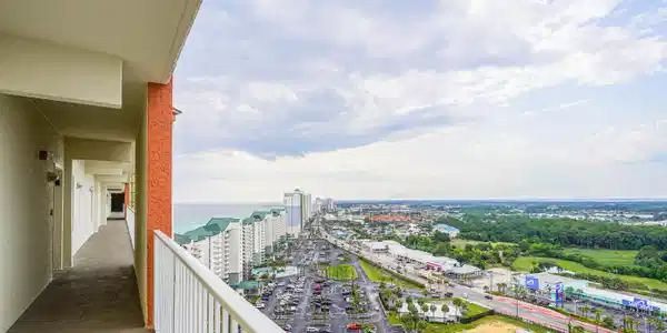 Image 2: 2015 Entry Balcony