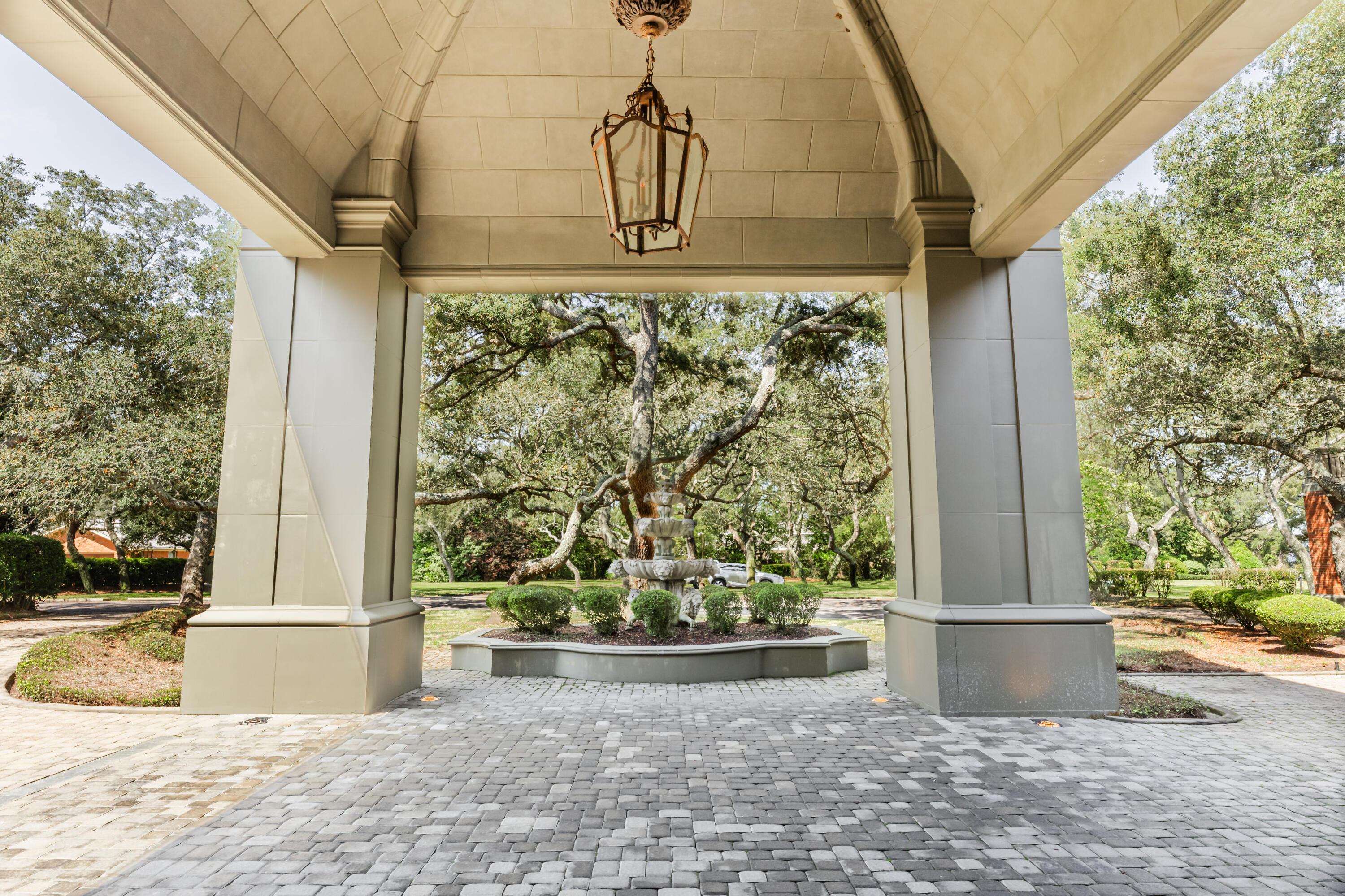 Image 2: Port Cochere