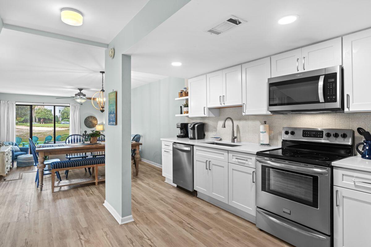 Image 4: 501 Magnolia Place