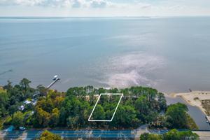 Lot 4 W State Highway 20