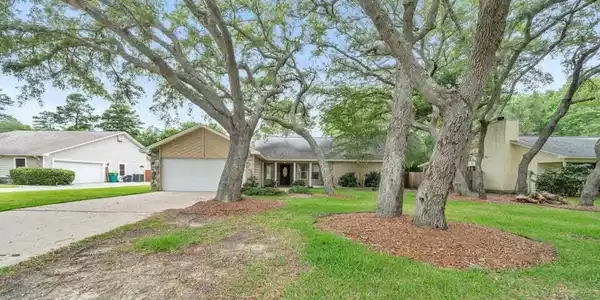 1212 Whitewood Way