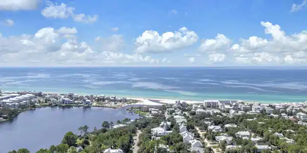 Image 4: Two Beach accesses south