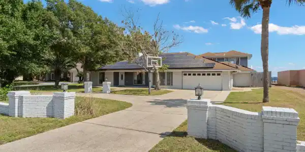 5 Country Club Road