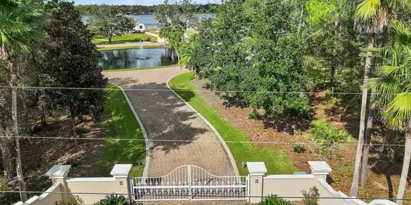 78 Lagrange Cove Circle