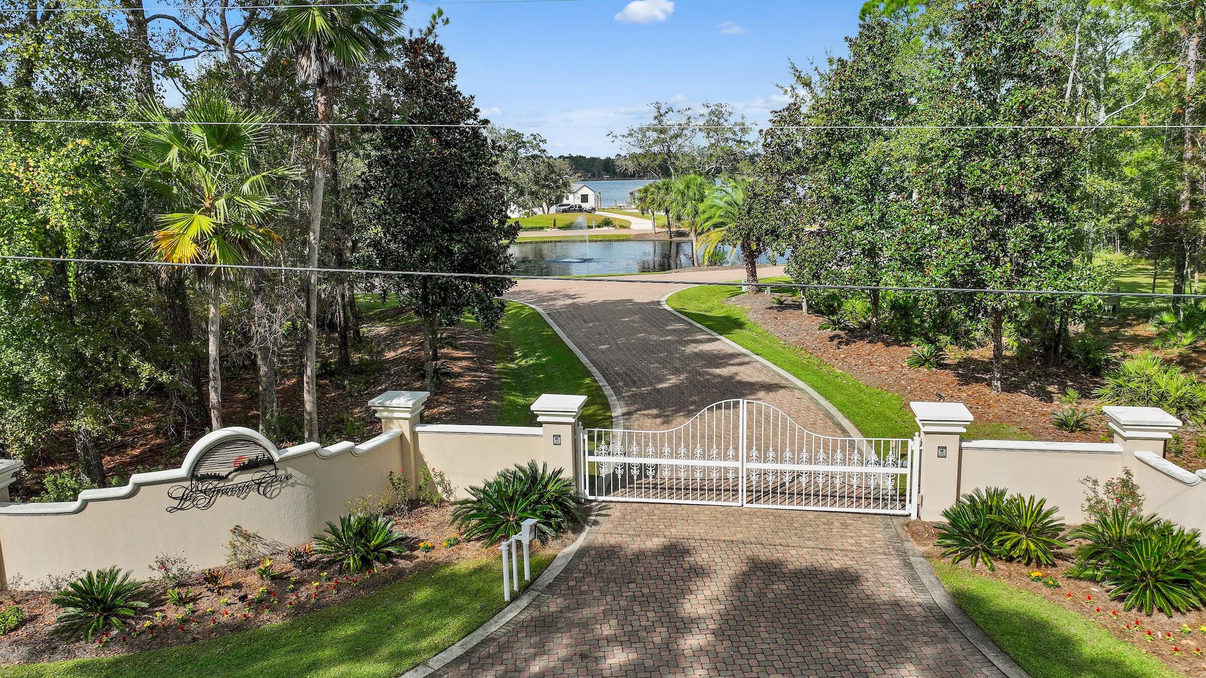 Image 2: web_78 LaGrange Cove _12