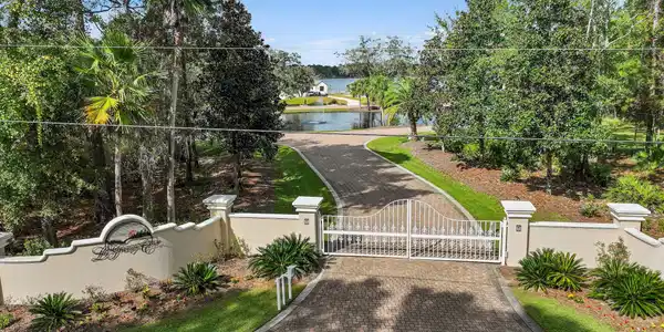 Image 2: web_78 LaGrange Cove _12