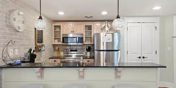 Image 2: Kitchen2