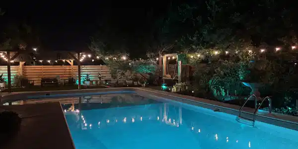 Image 2: garden light pool