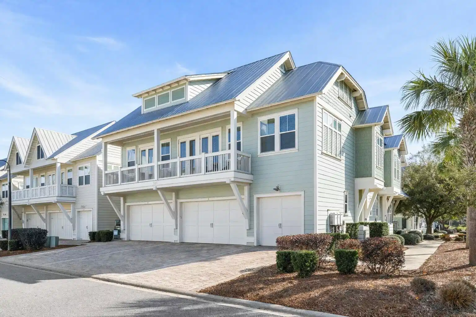 Image 1: 105 York Lane Unit B