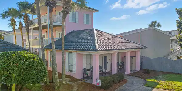 41 Topaz Cove