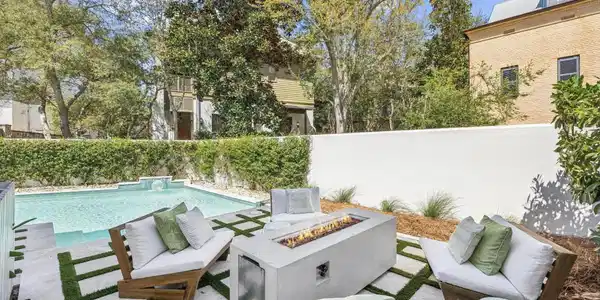Image 3: Outdoor Firepit