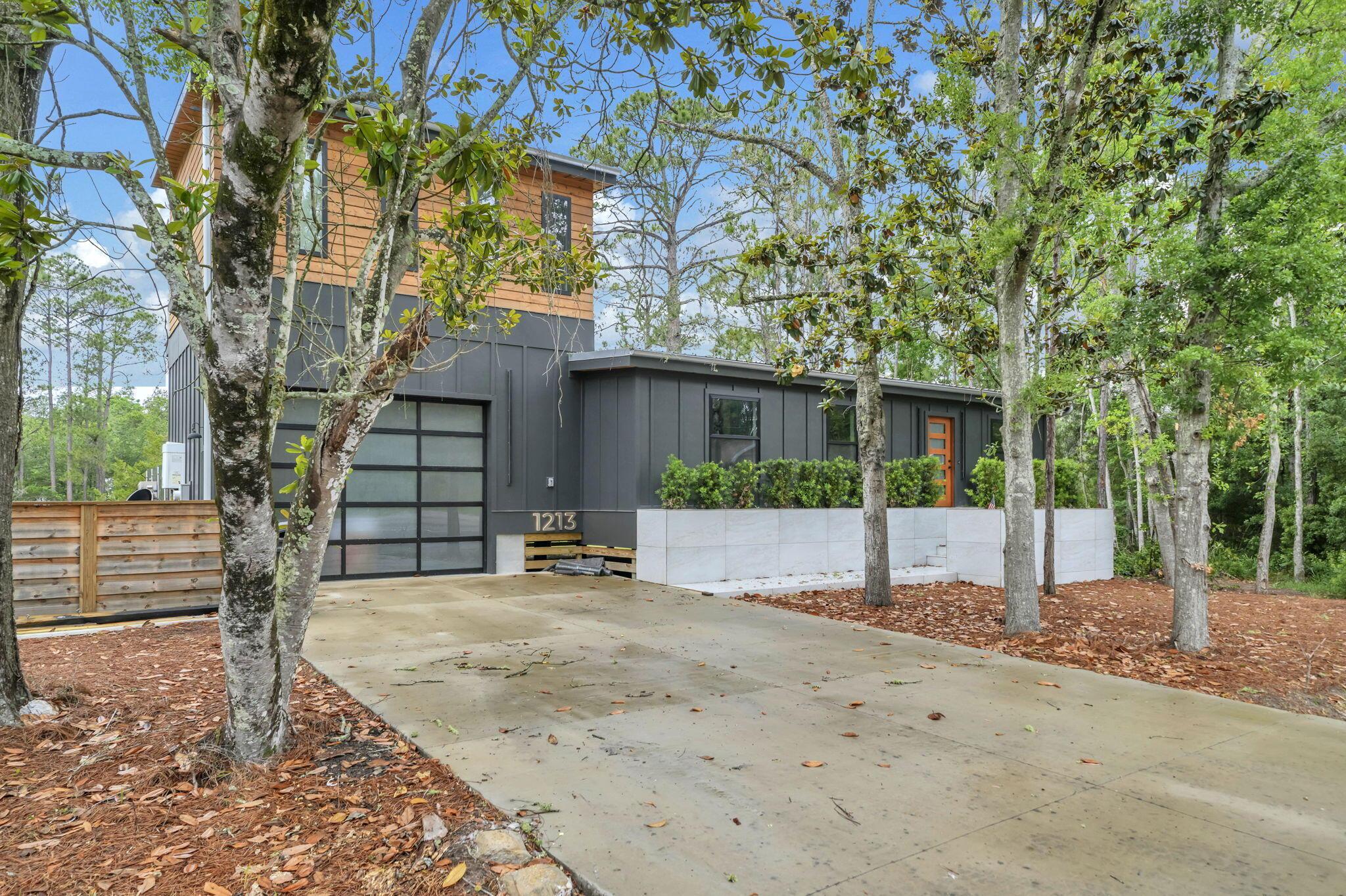 Image 2: 2-web-or-mls-DSC03443