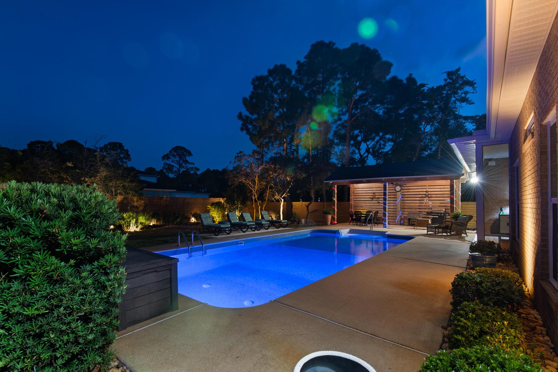 Image 4: 98 Wind Spray Ct_20250915_25