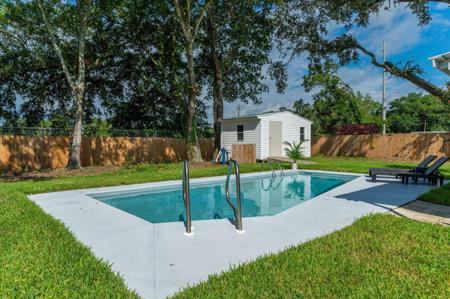 374 SW Coral Drive