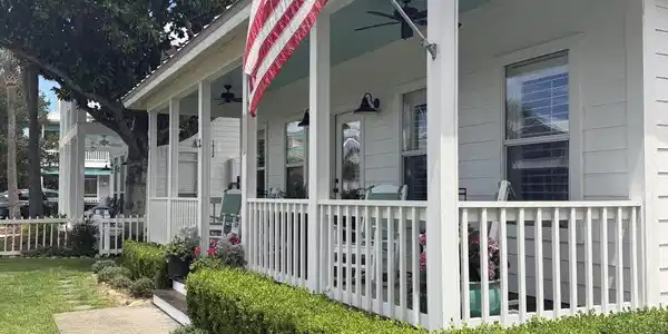 Image 3: porch
