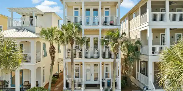 74 Blue Dolphin Loop