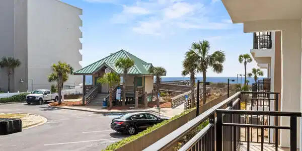 Image 2: 023-Emerald Isle 206-FULL