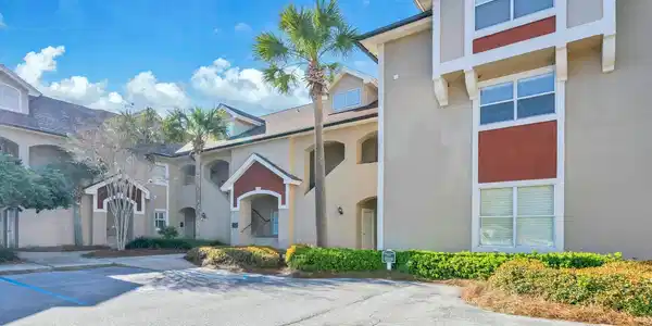 8502 Turnberry Court